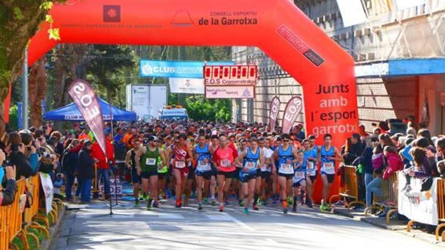 Atletisme Rabionet i Canalias triomfen a Olot