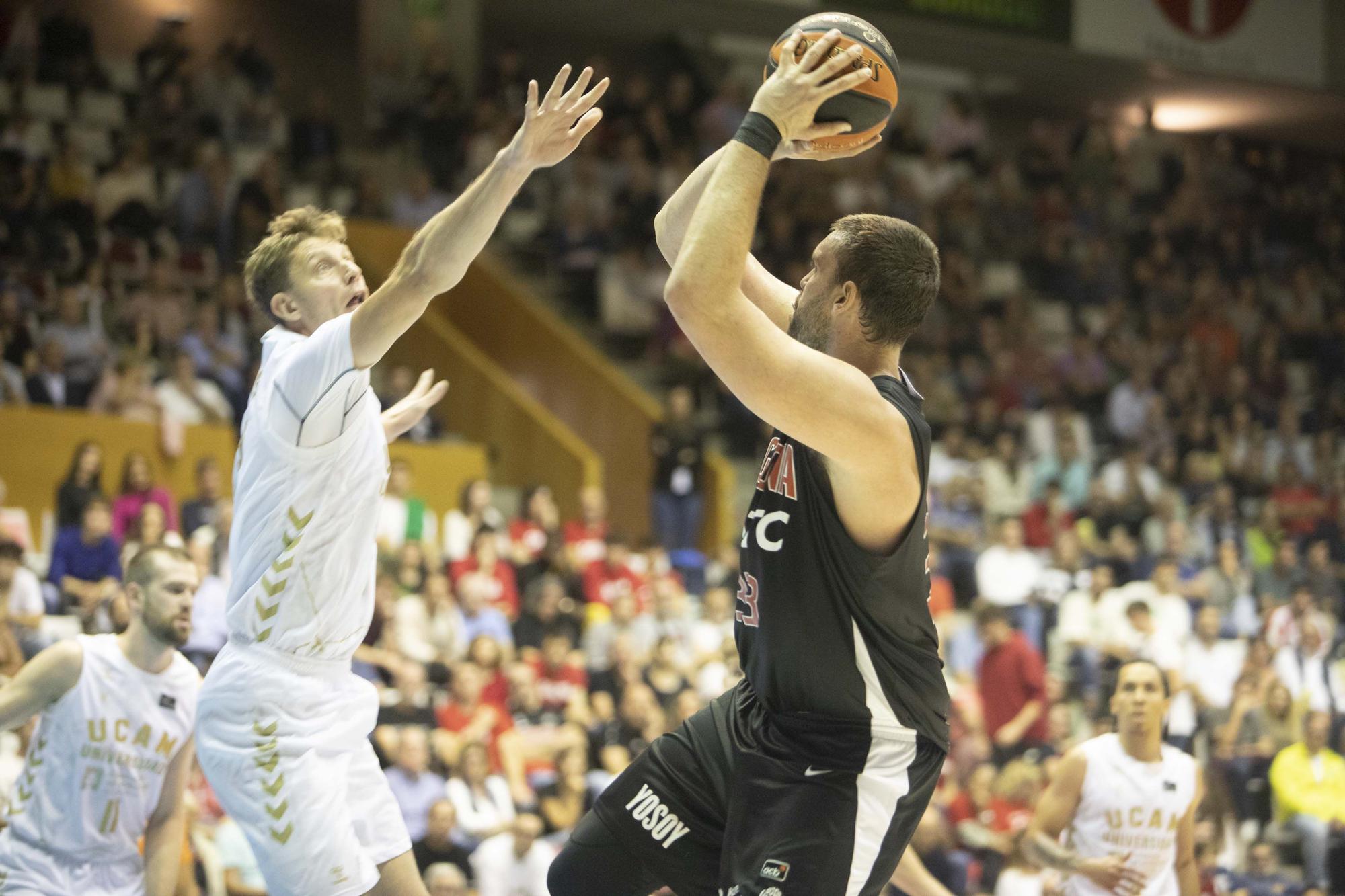 Les imatges del Bàsquet Girona - UCAM Múrcia