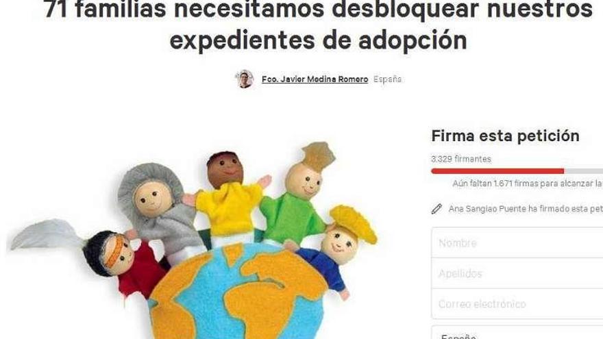 Campaña de recogida de firmas. // FdV