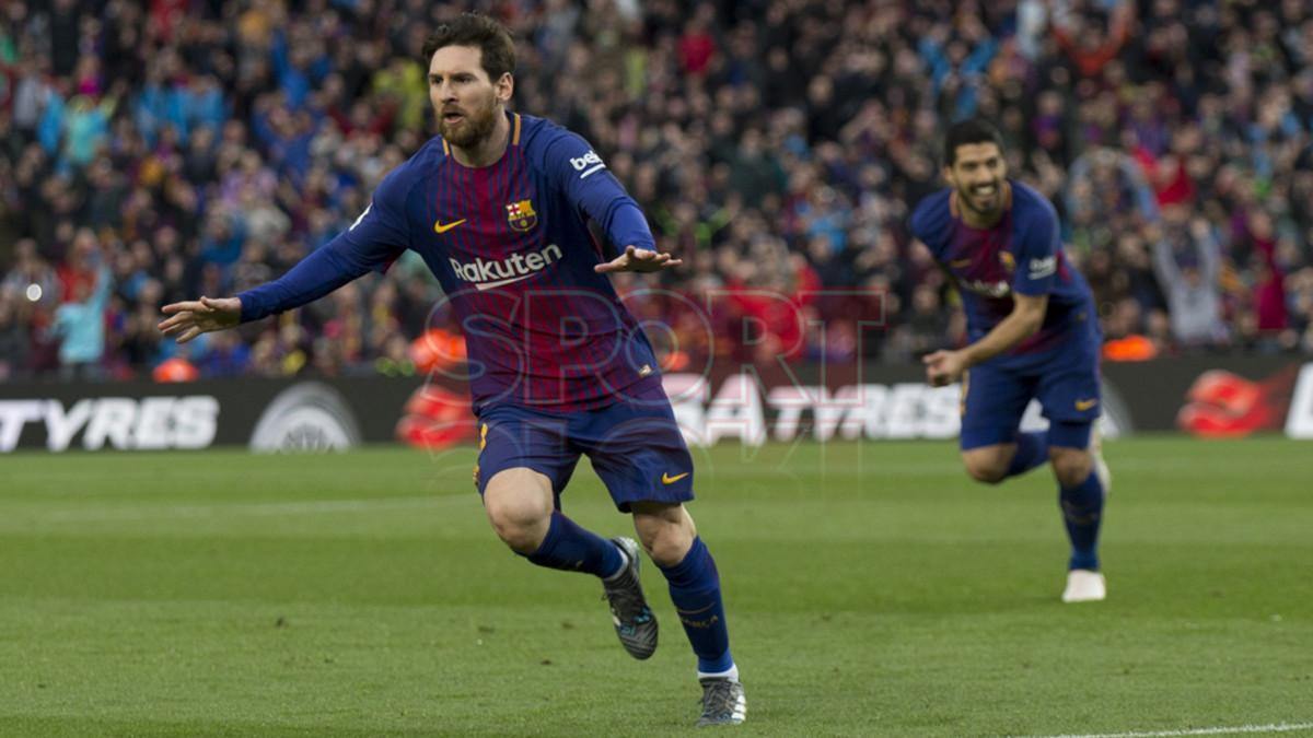 Secuencia del gol  de Leo Messi de falta