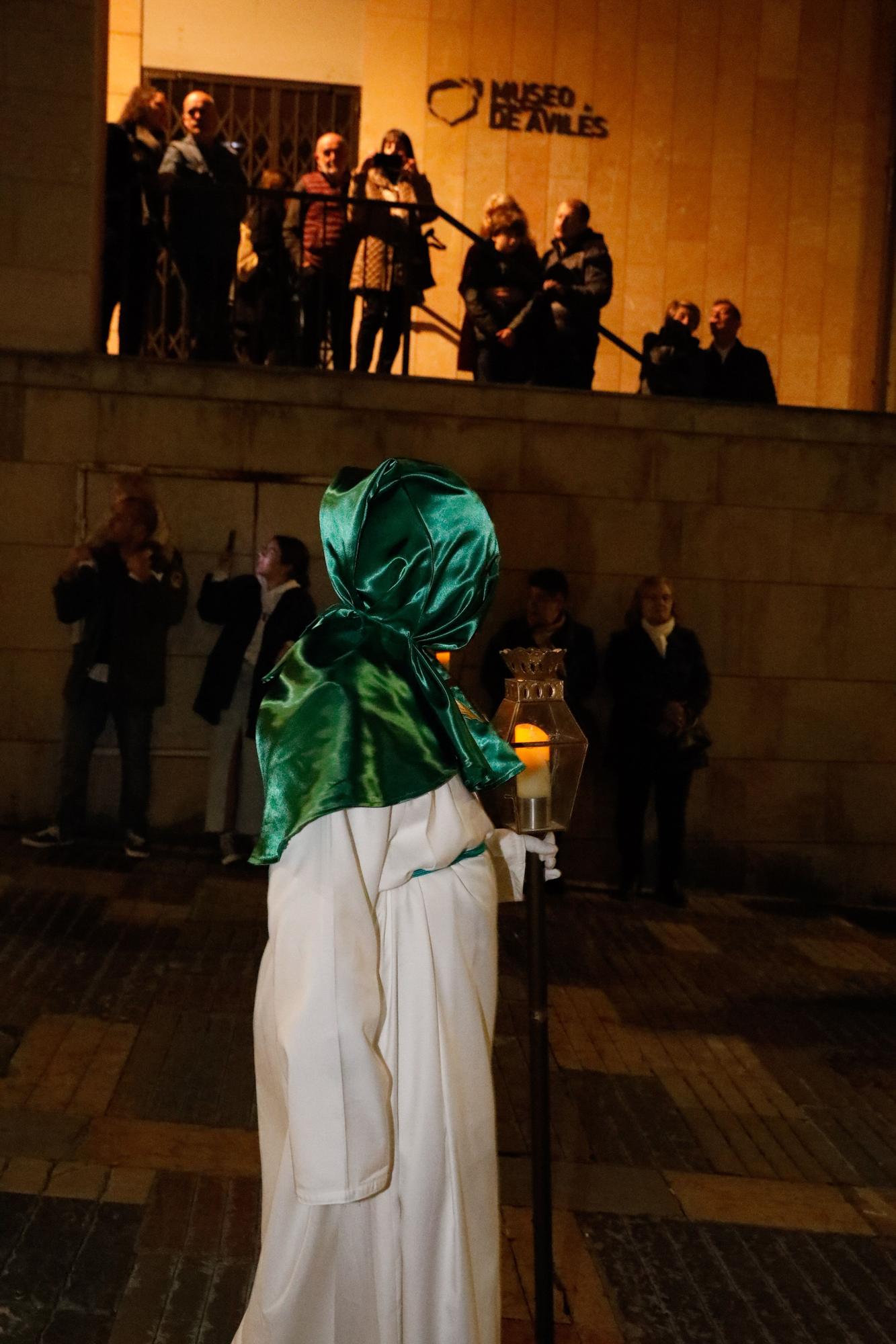 EN IMÁGENES: La procesión de Resurrección en Avilés