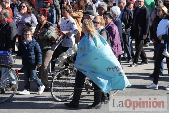 Los Alcázares se echa a la calle para exigir soluciones a las inundaciones