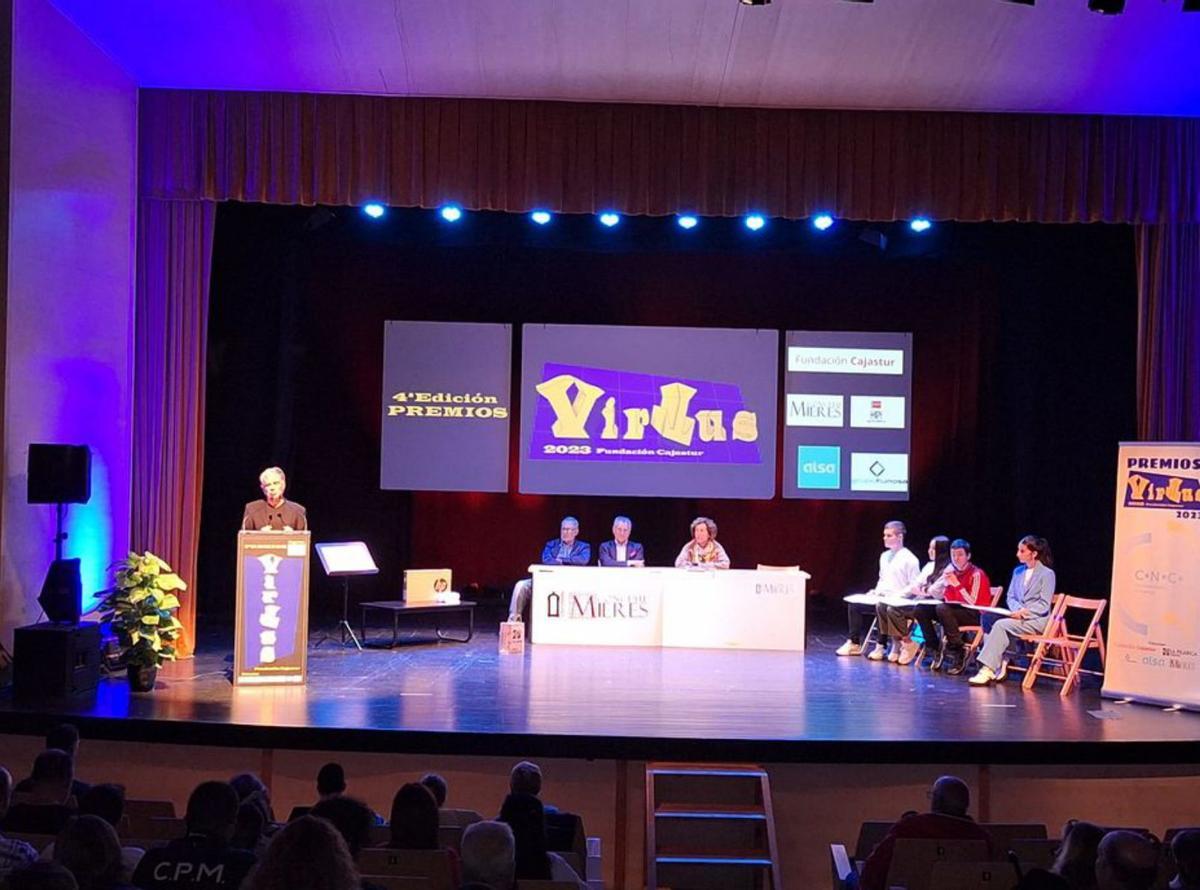 Los Premios Virtus valoran en Mieres la capacidad de superación de los jóvenes