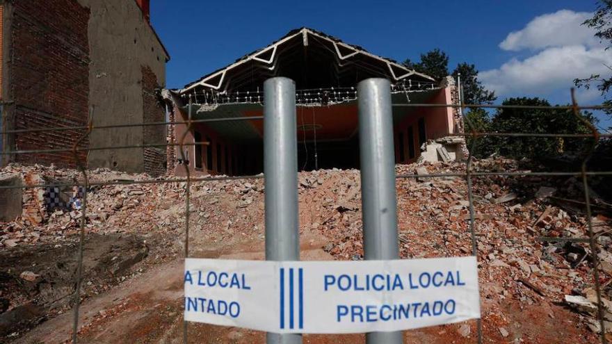 El cine Patagonia tras el derribo de su fachada principal el pasado octubre.