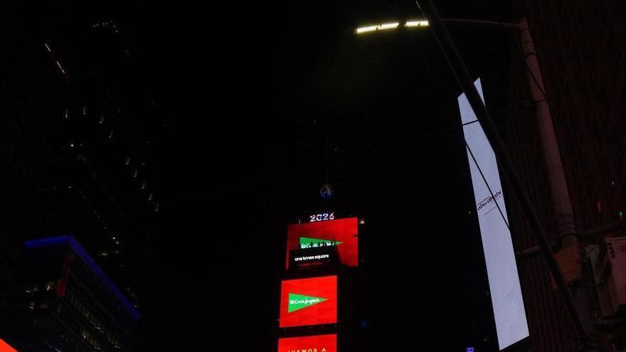 El Corte Inglés ondea la bandera española en pleno Times Square