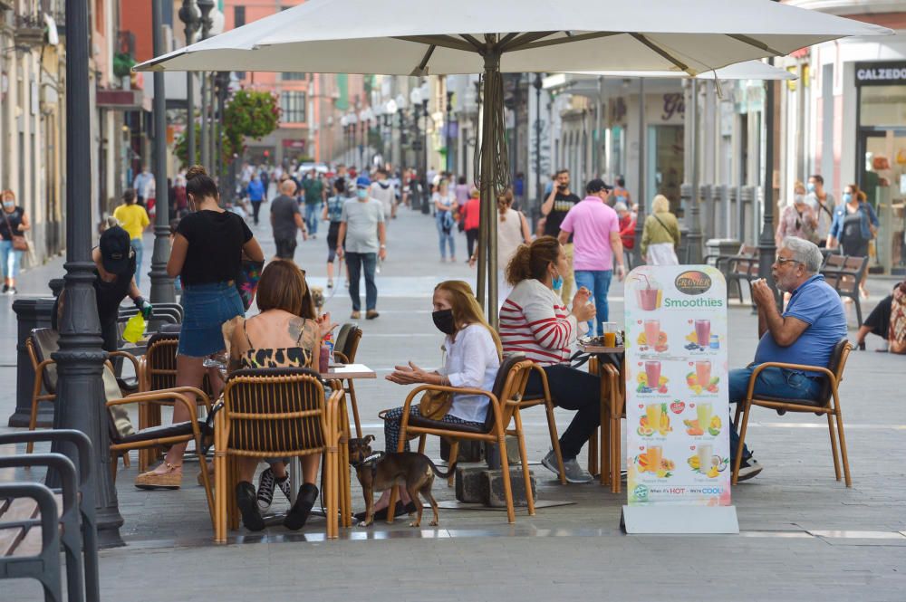 Los comercios operaron el último sábado de la fase 1 con bastante afluencia de visitantes