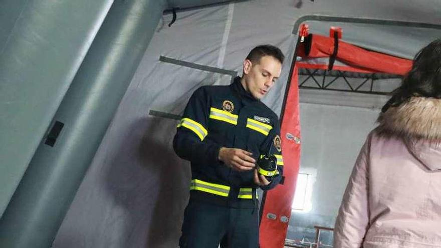 Puertas abiertas en el parque de bomberos.