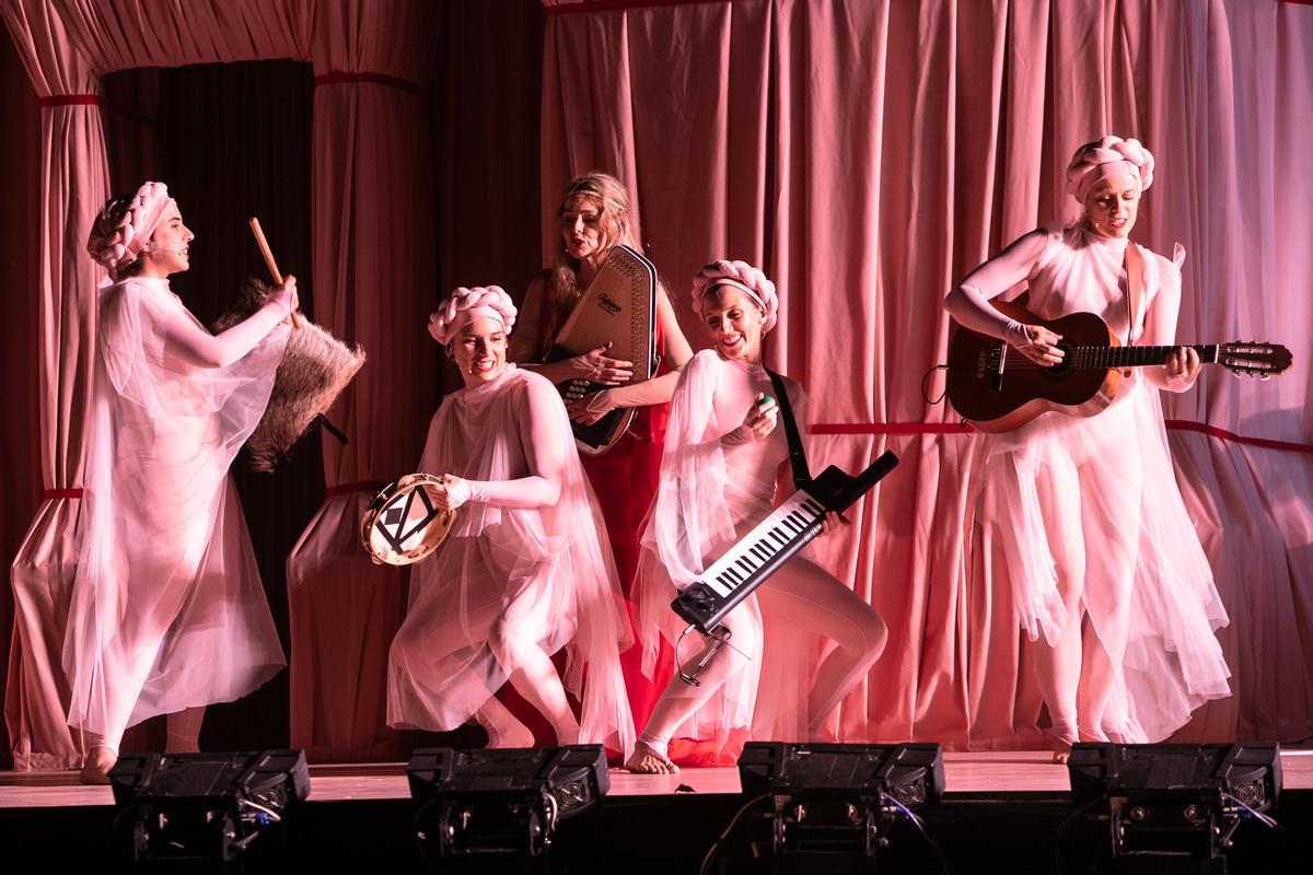 Estreno de la obra 'Safo' en el Festival de Teatro Clásico de Mérida.