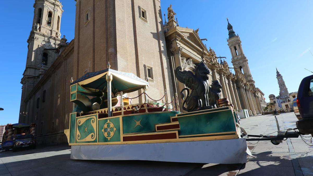 Las carrozas de los Reyes Magos estarán expuestas durante la Navidad en la plaza del Pilar.