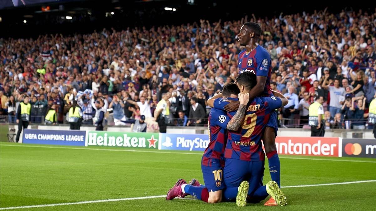 Messi, Suárez y Dembélé celebran el gol de la victoria