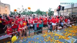 Una batalla de flores en Elche que eclipsa