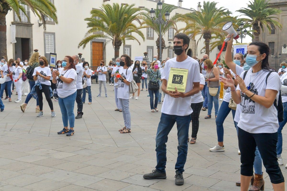 Manifestación de empleados municipales para exigir que los hagan fijos