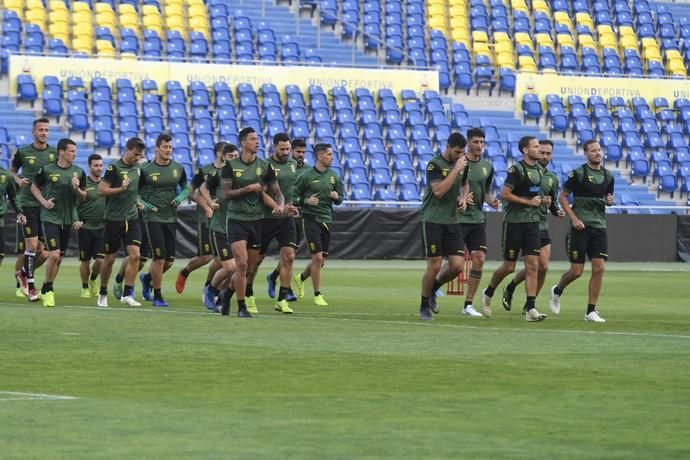 DEPORTES 05-03-19  LAS PALMAS DE GRAN CANARIA.  Primer entrenamiento de Pepe Mel. FOTOS: JUAN CASTRO