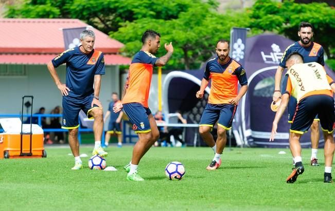 Entrenamienro de la UD Las Palmas previo a la ...