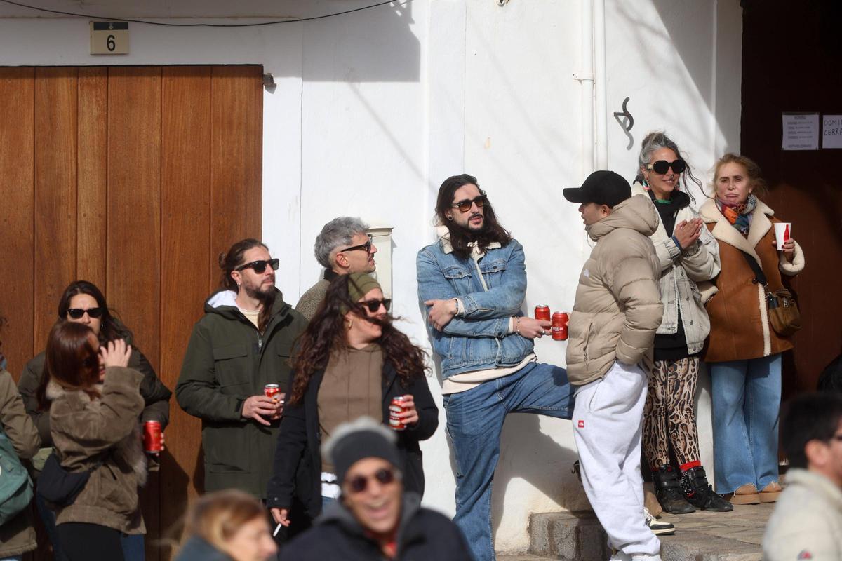 Un recorrido de domingo por el mercadillo de Sant Joan