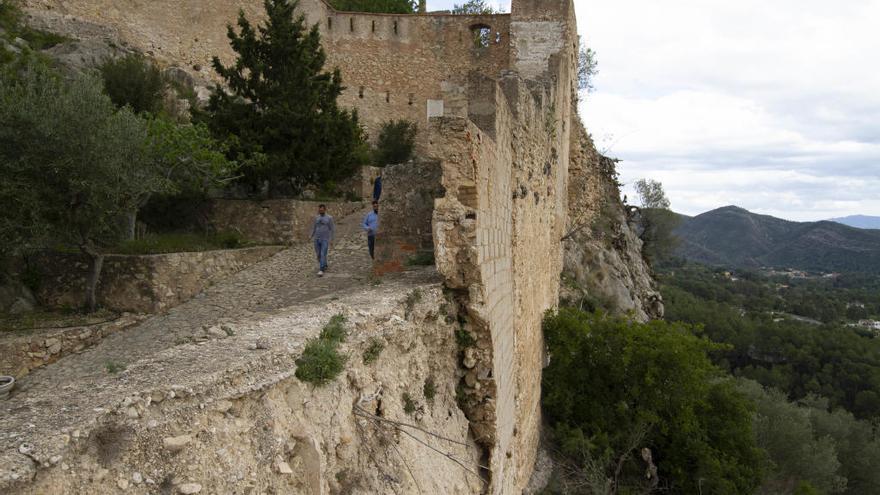 Proponen a una UTE de Lorca para la obra de restauración del torreón y la muralla