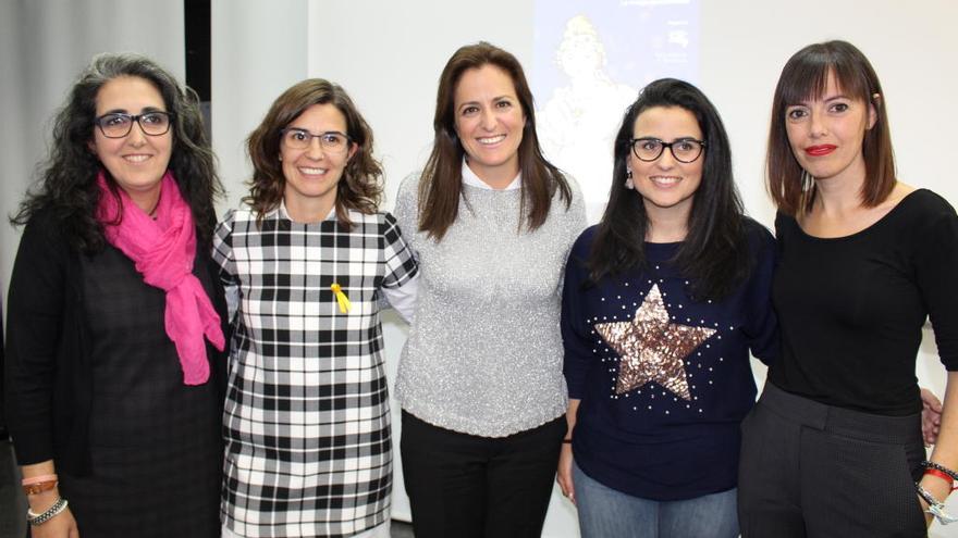 Marisa Falcó, Verónica Gisbert, la moderadora Puri Naya, Montse Catalá y Elena Muñoz.