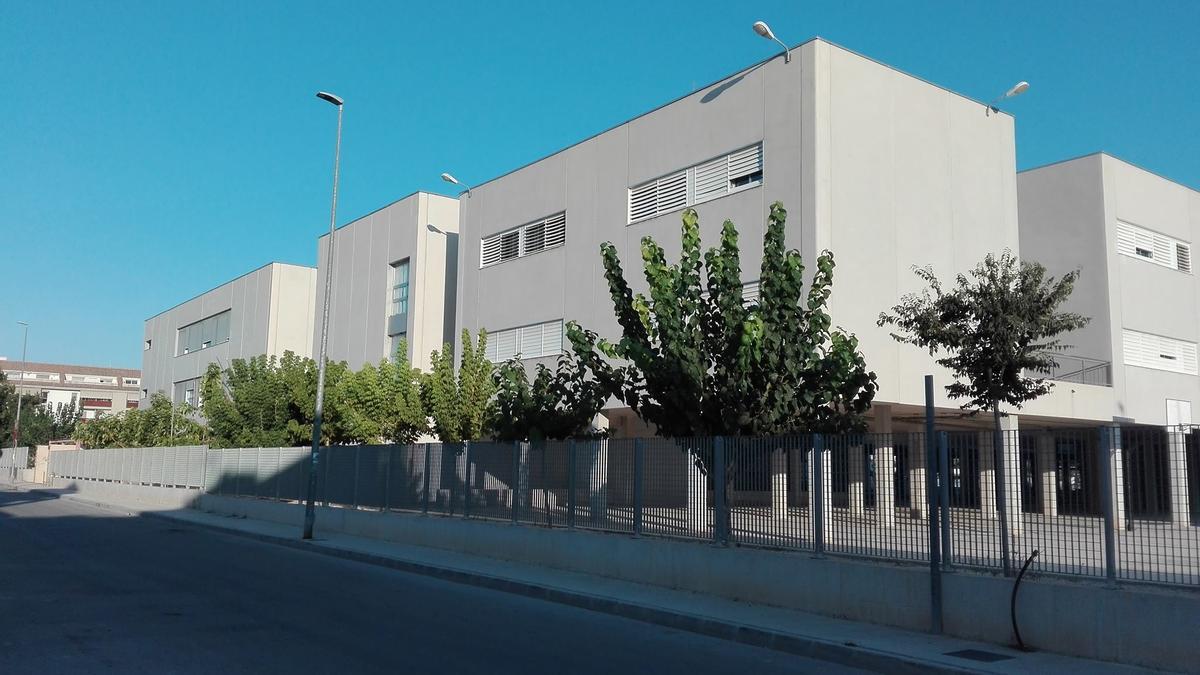 Fachada del IES Vicente Medina de Archena.