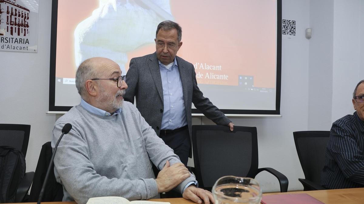 Manuel Alcaraz y Marc Carrillo, en la presentación del libro