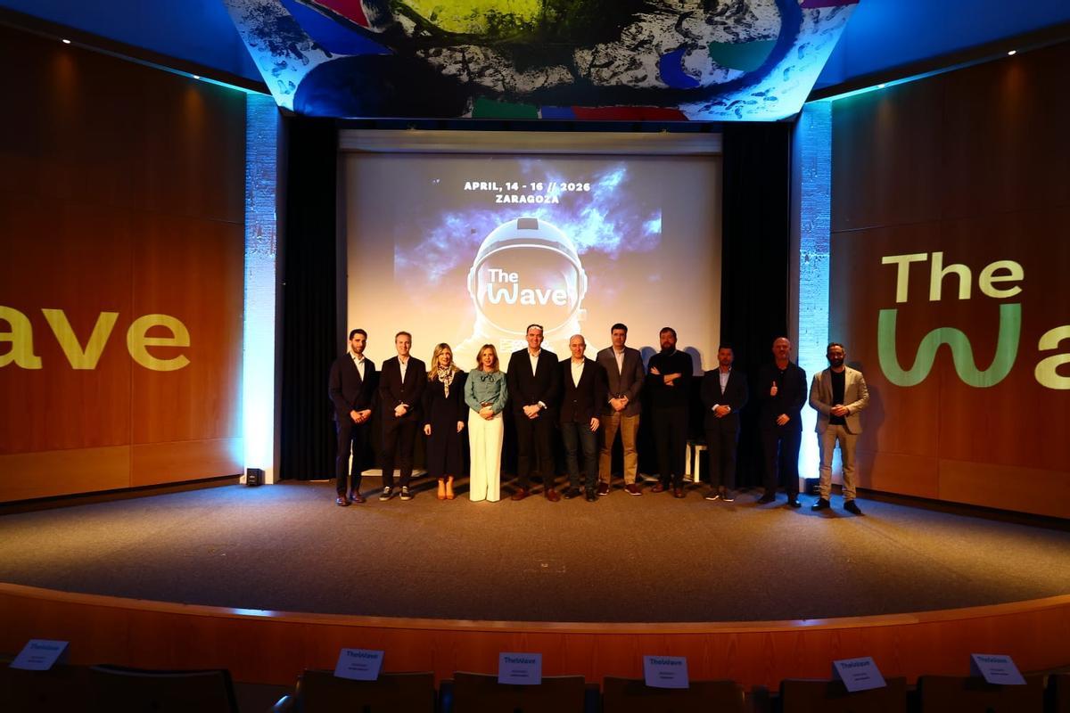 En imágenes | Ambiente en la presentación de The Wave en Barcelona