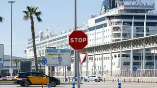 Betrogene Urlauber oder irreguläre Einwanderer? Kreuzfahrtschiff in Barcelona wegen falscher Visa festgesetzt