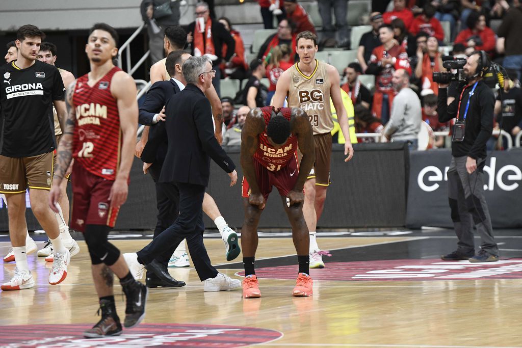 Todas las imágenes del partido del UCAM Murcia contra el Bàsquet Girona
