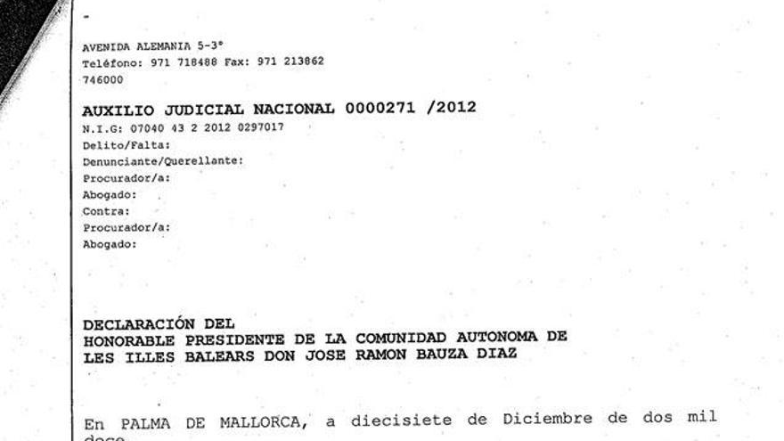 Al declarar como testigo ante su señoría, en el juzgado le quitan a Bauzá el &quot;Muy&quot; pero le mantienen el &quot;Honorable&quot;, tratamiento que el Govern Antich despojó por ley al presidente de la Comunidad, dejándole como &quot;señor&quot; a secas.