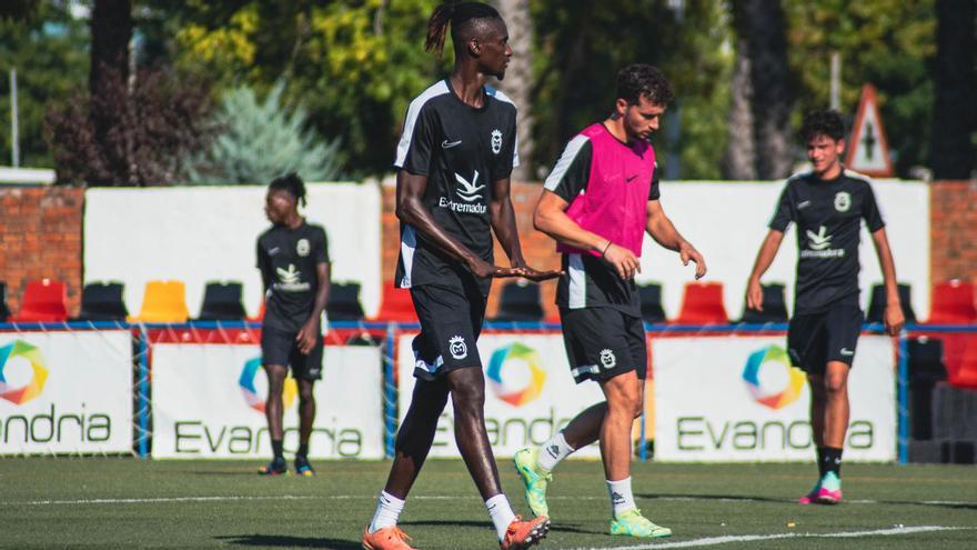 Yayá en un entrenamiento de la semana en Montijo