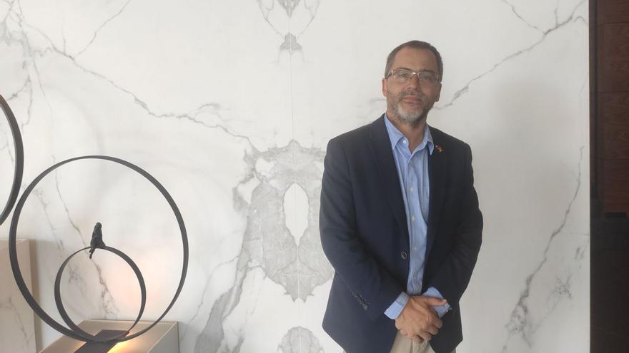 El director general de ProChile, Ignacio Fernández, tras la entrevista celebrada en València esta semana. | LEVANTE-EMV