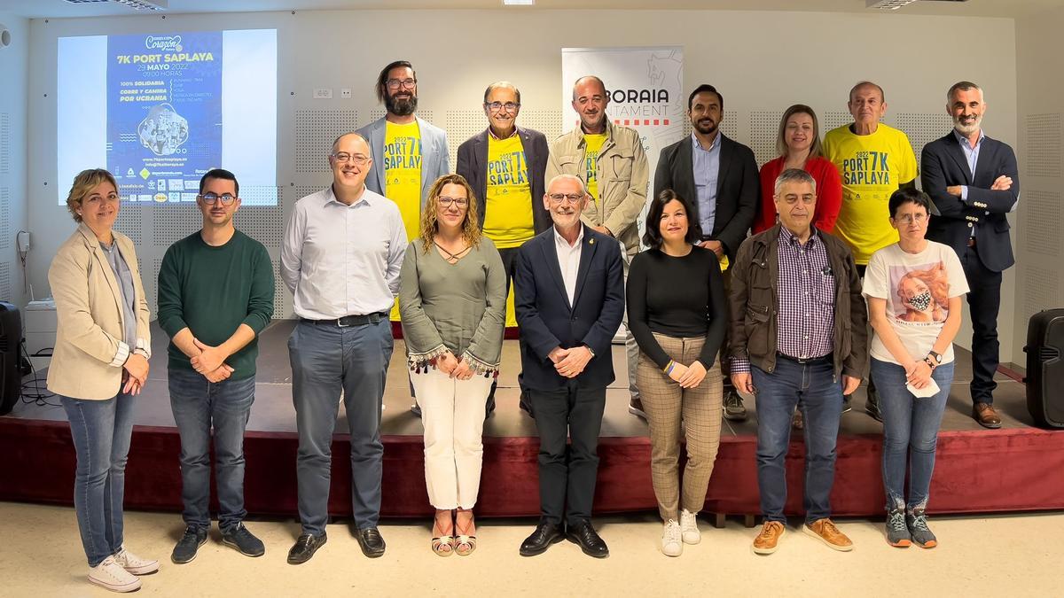 Organización de la carrera con ediles y representantes de las asociaciones beneficiarias.