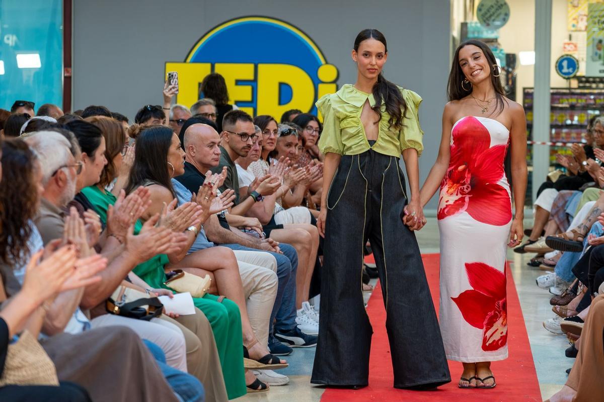 La cantera de diseñadores en Vigo 'cosen' su futuro sobre la pasarela