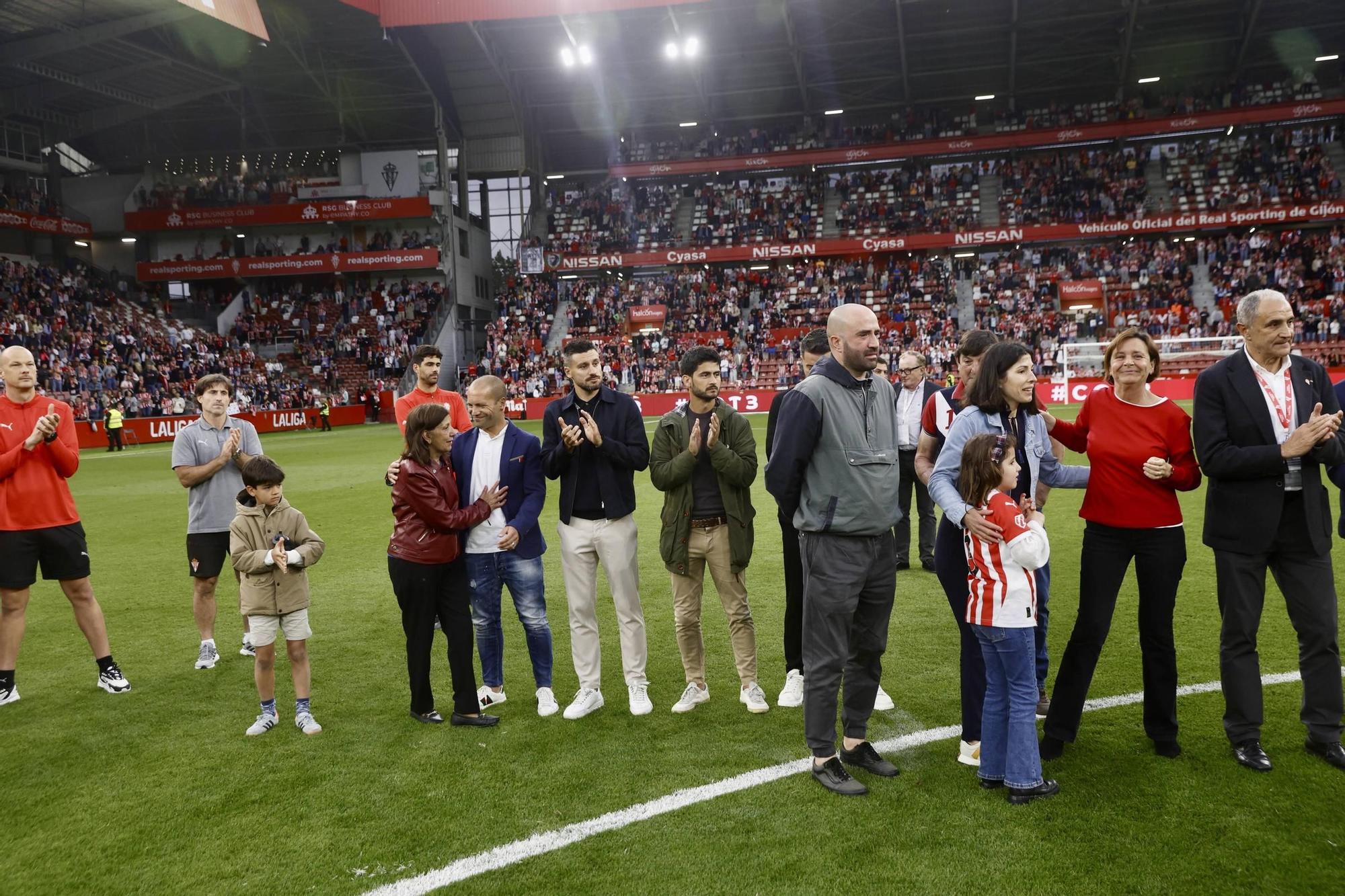 Cote y un adiós de película: así fue la despedida del Sporting a José Ángel