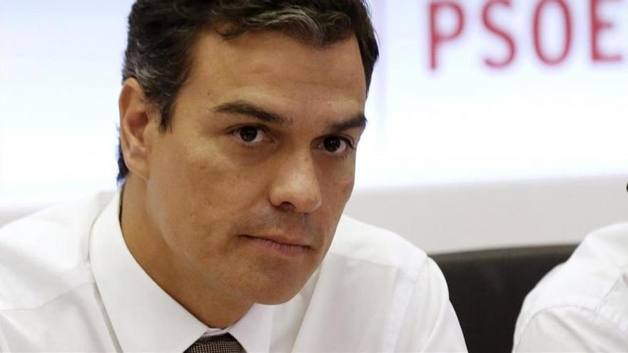 El &#039;Financial Times&#039; se suma a la presión al PSOE