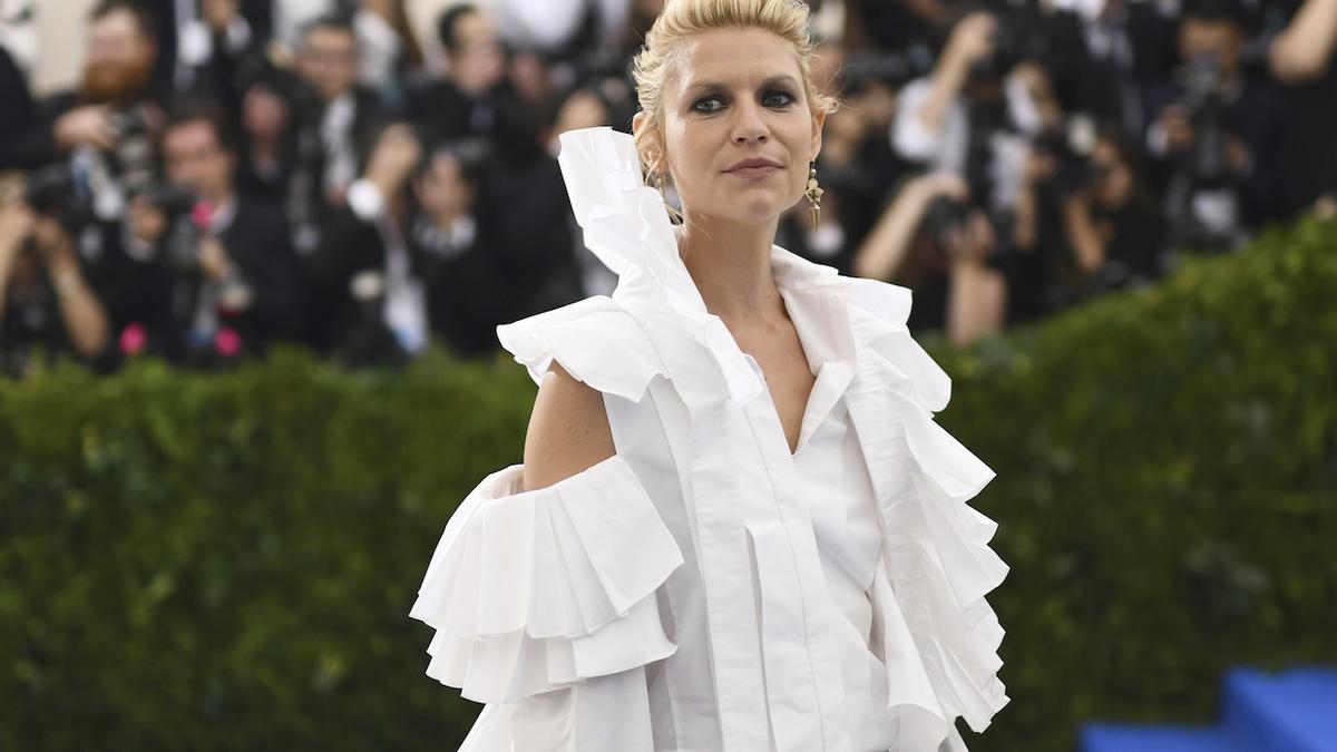 Claire Danes elige un diseño español en la Gala Met