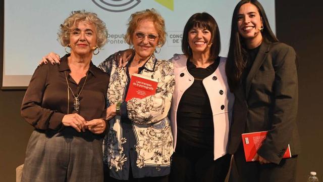 De esquerda a dereita, Amada Traba, Maria Xosé Porteiro,
Chis Oliveira e Priscila Retamozo. |  Pablo H. Gamarra