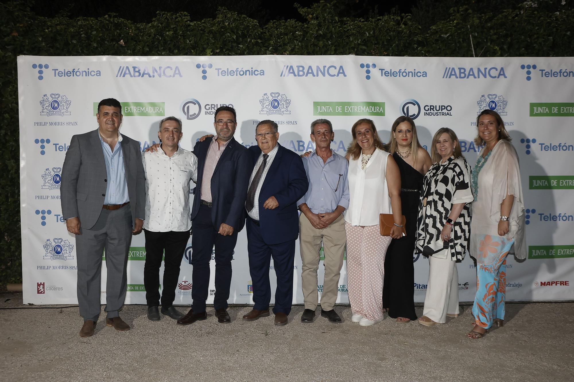 FOTOGALERÍA | Los invitados de los Premios Empresario del Año posan para El Periódico Extremadura