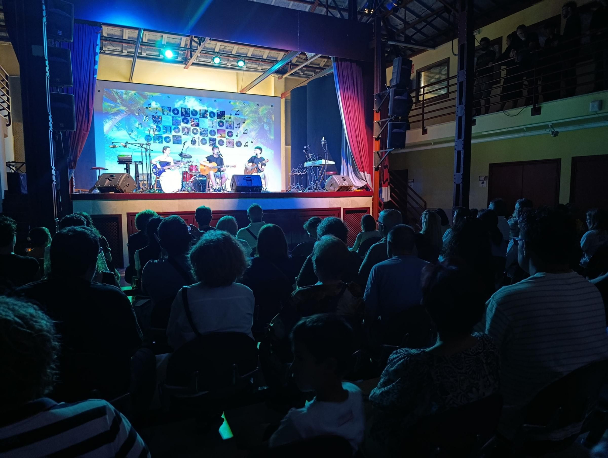 Llanera da la nota en el concierto de fin de curso de la Escuela Municipal de Música