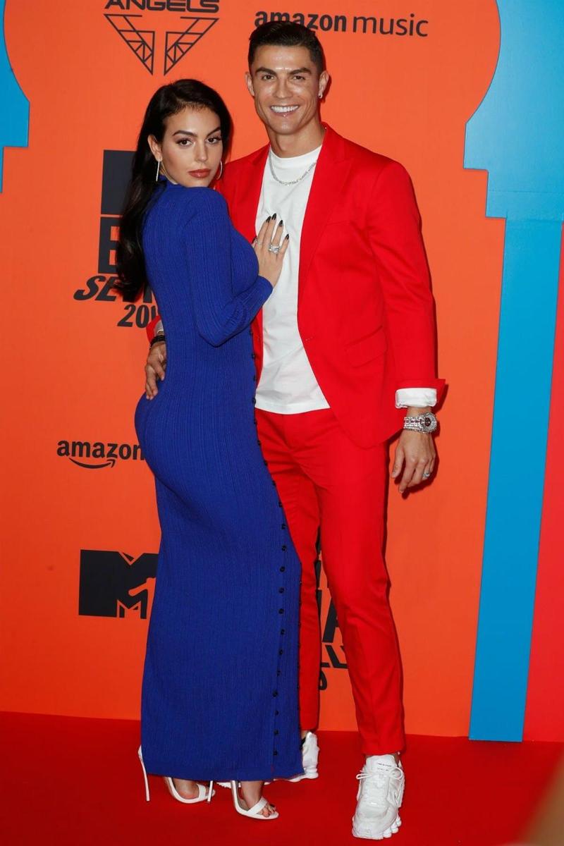 Georgina Rodríguez y Cristiano Ronaldo en los MTV EMA 2019