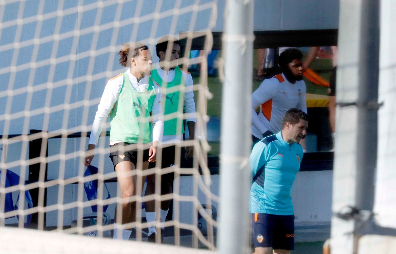 Bordalás cuenta con Racic y Correia en el entrenamiento de Paterna