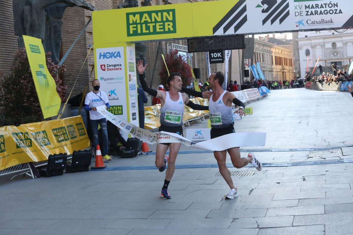 Fotos del maratón de Zaragoza 2022: Búscate en nuestras imágenes