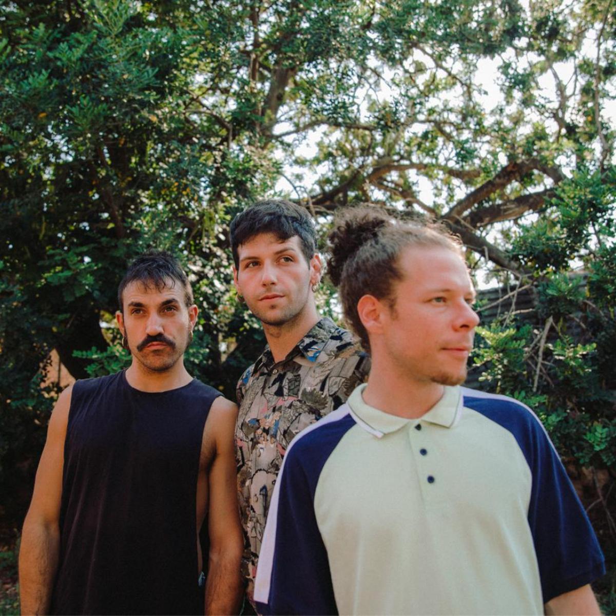 Pablo Levin (derecha), con sus compañeros de la banda "Gilipojazz".