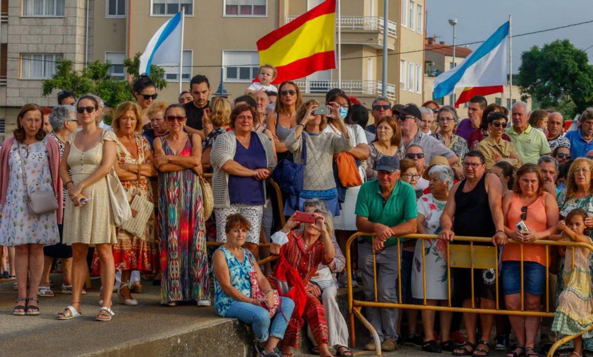 Salida del puerto de la procesión. | // I. ABELLA
