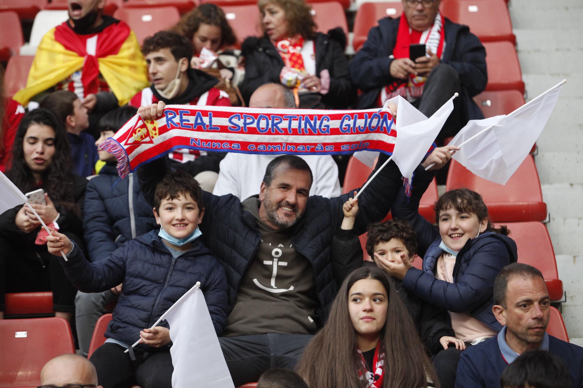 EN IMÁGENES: Así fue el derbi asturiano en El Molinón