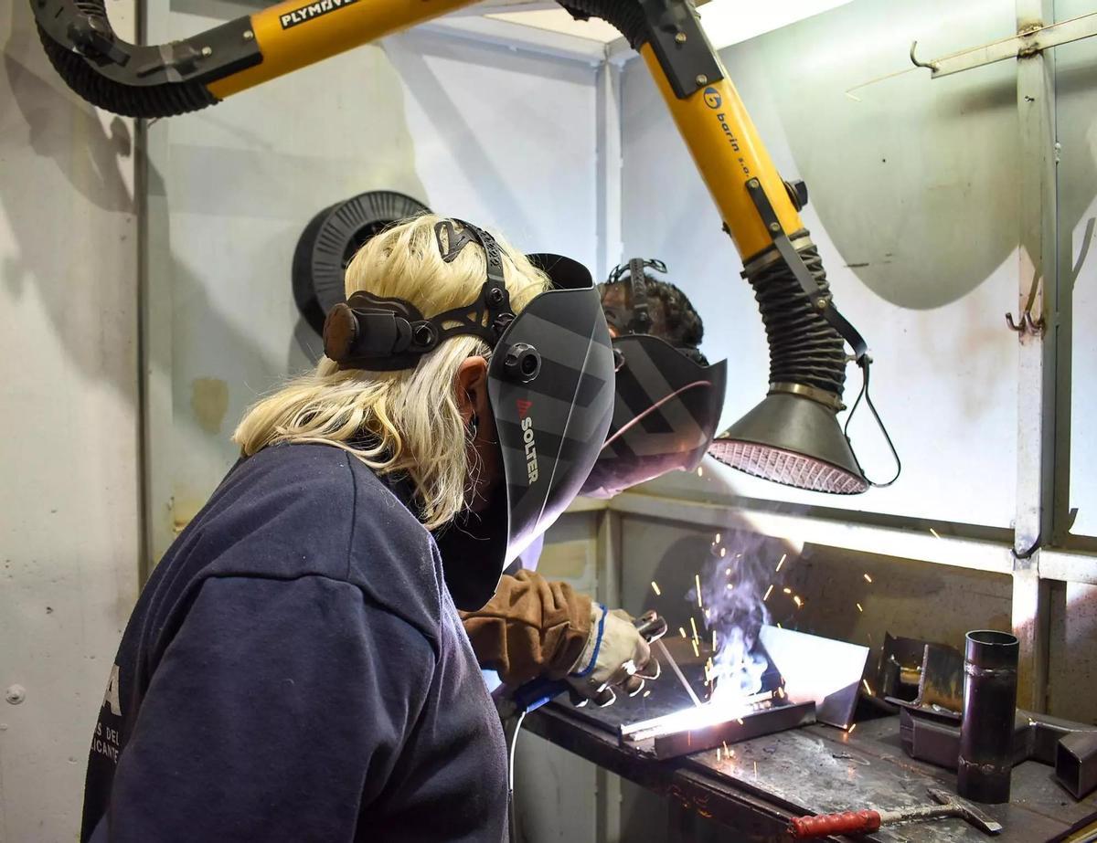 Elegir una FP Industrial puede abrir la puerta a salidas profesionales muy diversas.