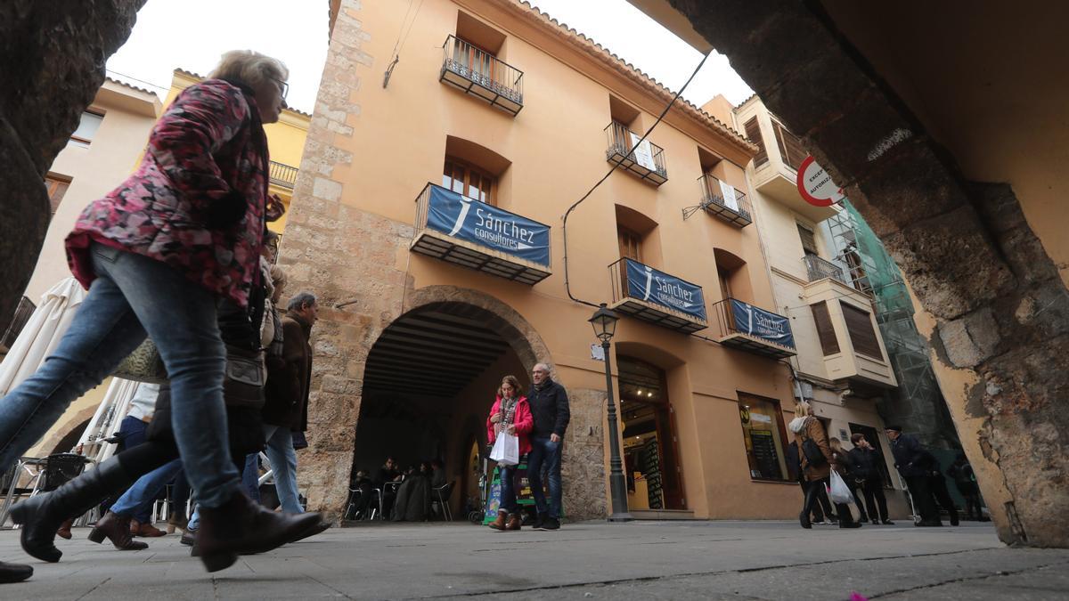 Imagen de archivo del Hostal del Rei, que se halla en la plaza de la Vila, en el centro de Vila-real.