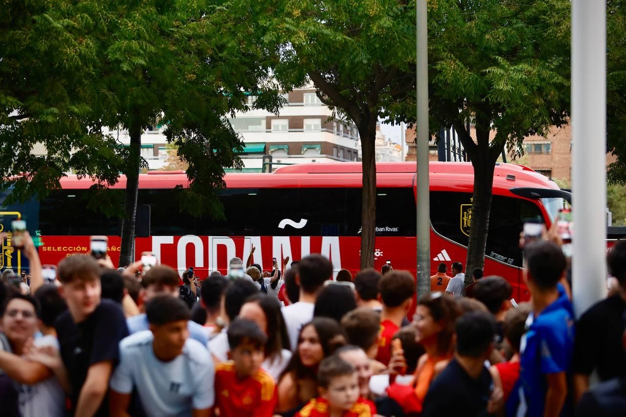 La selección española en Córdoba: la afición se vuelca con los jugadores