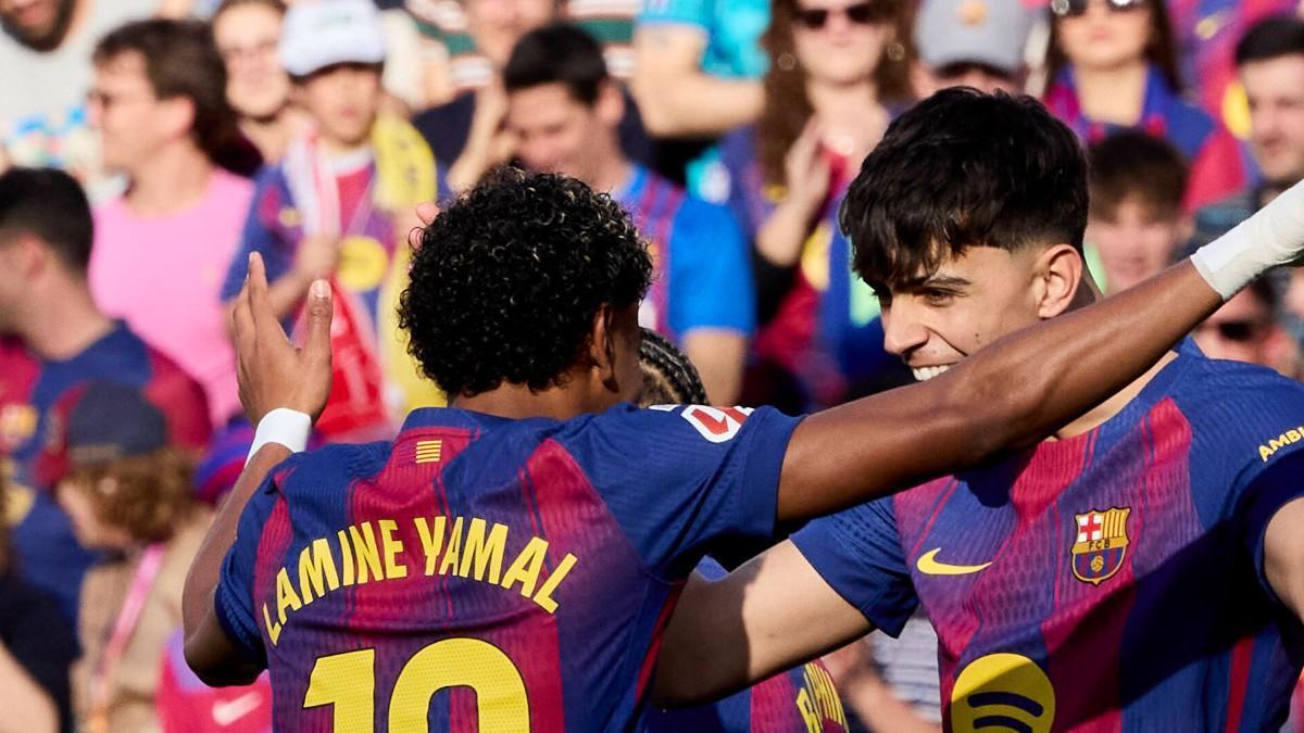 Lamine y Bernal celebran un gol