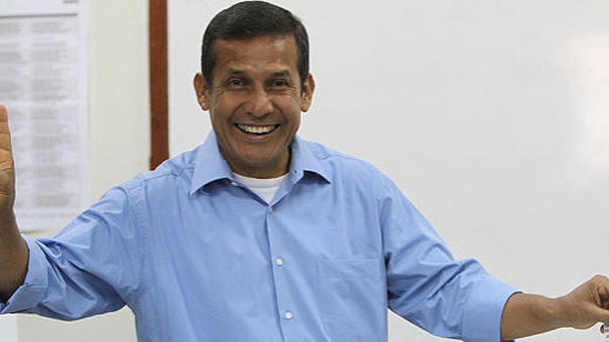 Las encuestas a pie de urna en Perú dan la victoria a Humala