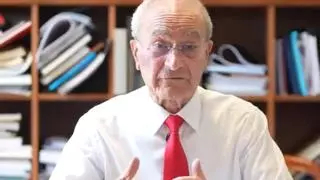 De la Torre confiesa que sigue empezando cada jornada de alcalde "como si fuera la primera"