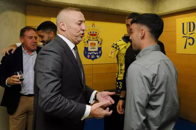 Junta General de Accionistas de la UD Las Palmas y cena de clausura de la temporada